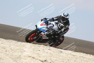 media/Nov-02-2025-Lets Ride (Sun) [[f7a3caa734]]/C Group/1140am (Turn 2 Inside)/